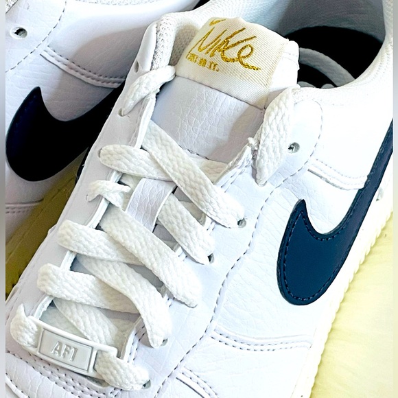 New Women’s Nike Air Force 1 ‘07 Next Nature Navy Blue Size 8.5 main image 9